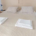 Karla, I W Debkach بيت ضيافة