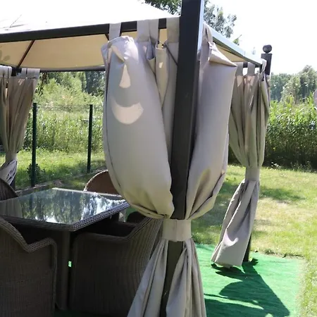 Gasthof Karla, I W Debkach Dębki