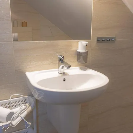 Karla, I W Debkach Gasthof