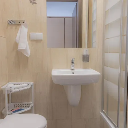 Karla, I W Debkach Gasthof Dębki