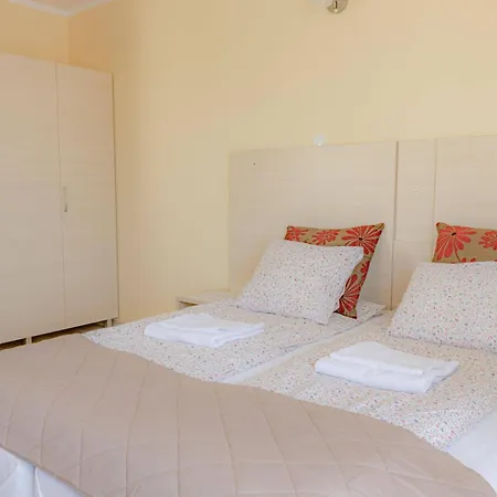 Karla, I W Debkach Gasthof 3*