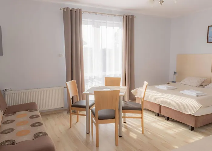 Гостевой дом Karla, I W Debkach 3*