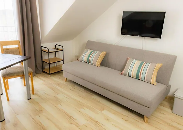 Karla, I W Debkach 3* Дембки